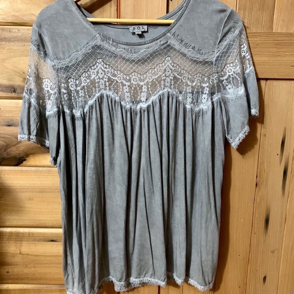 Medium POL lace detail blouse